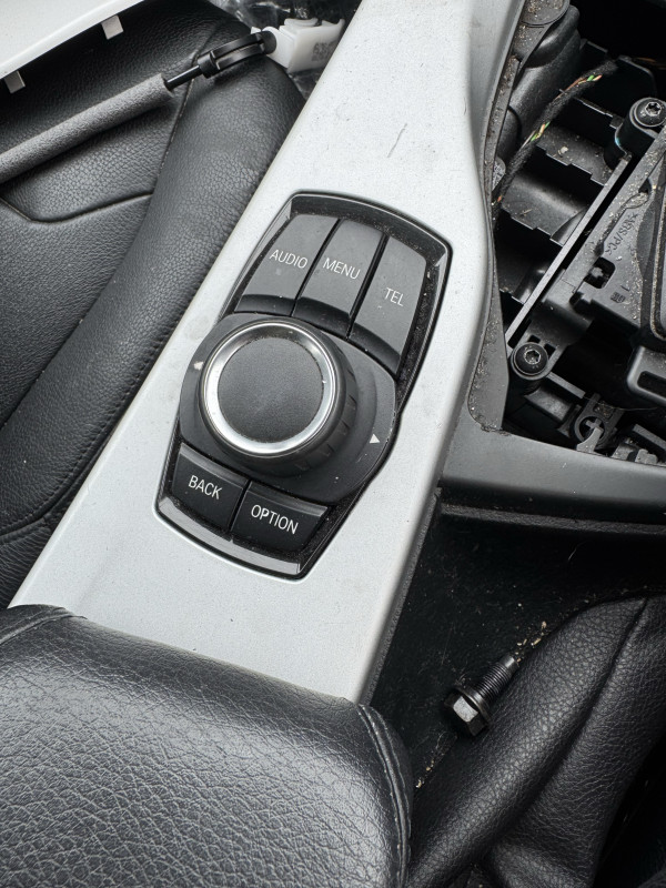 Joystick rucka bmw f30 radio