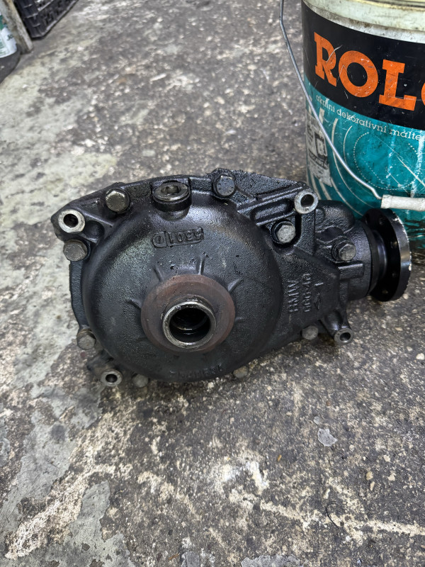 Diferencijal prednji bmw x3 e83 m57 3.0d automatik 3.46