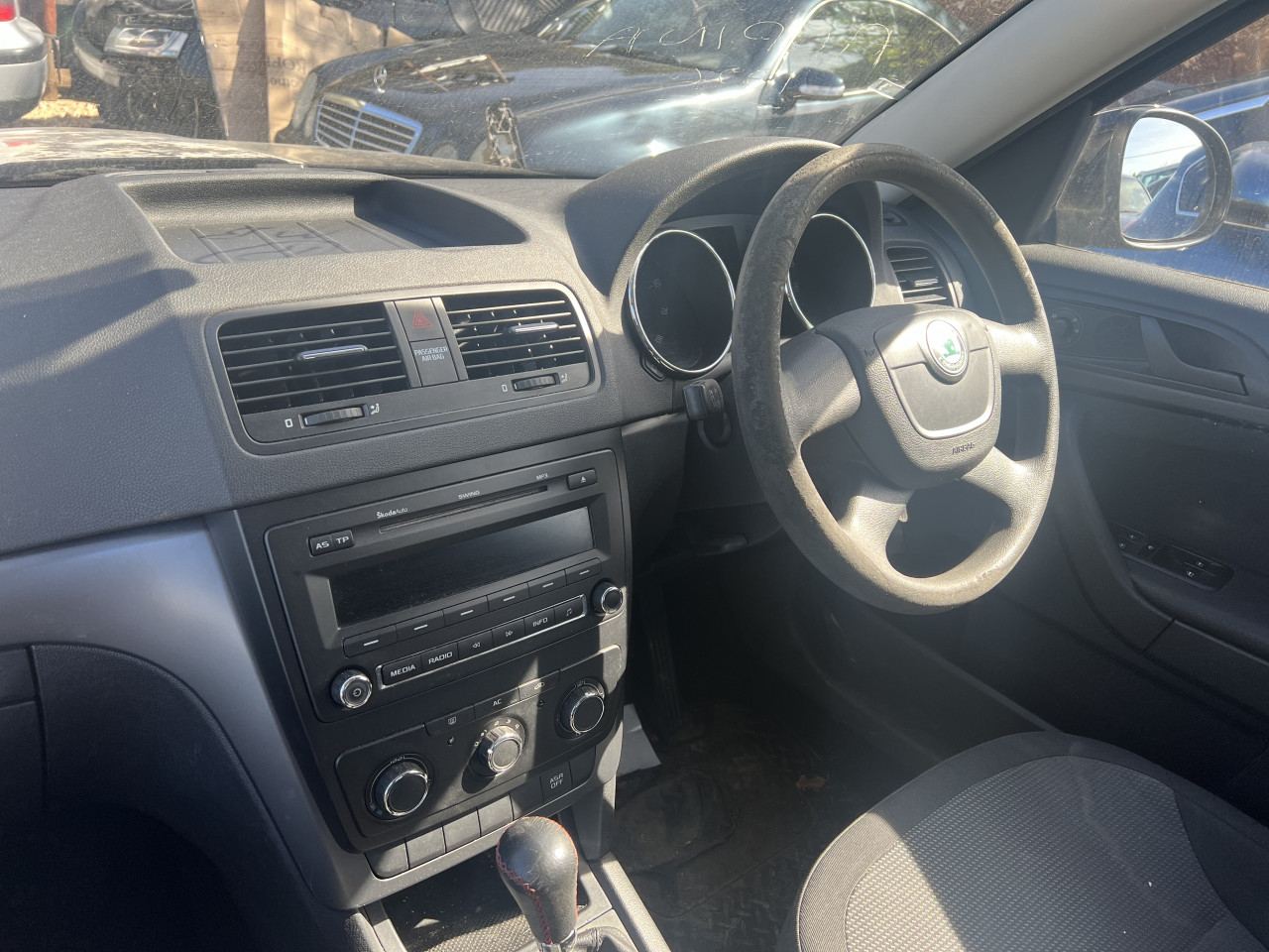 Skoda yeti 2010 dijelovi 1.2 tsi 6 brzina turbo djelovi