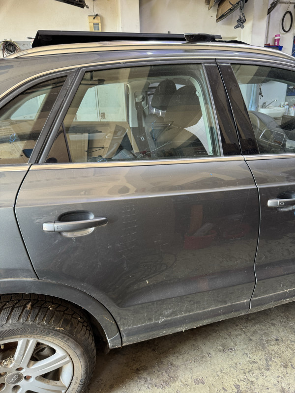 Staklo vrata prozor audi q3 prednje zadnje lijevo desno