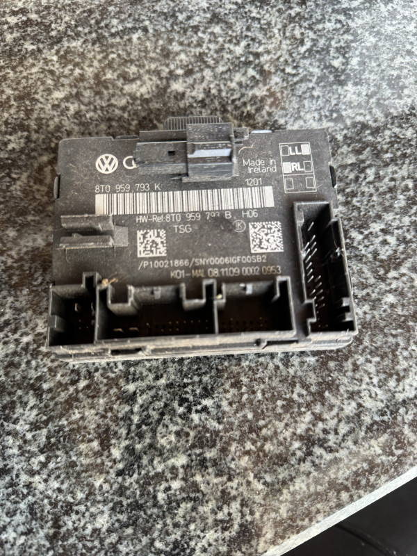 Elektronika vrata audi a5 8t0959793k