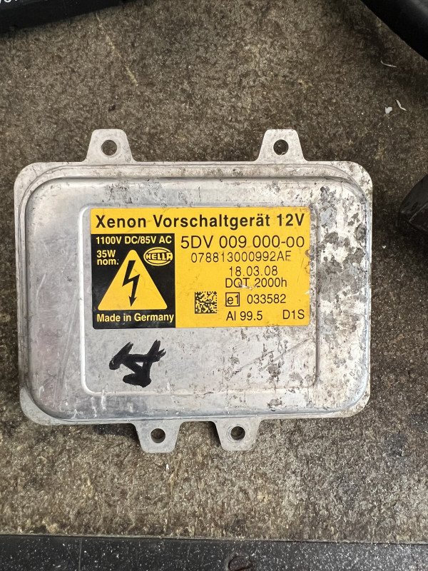 Balast adapter xenon bmw x6 5DV 009 000 00