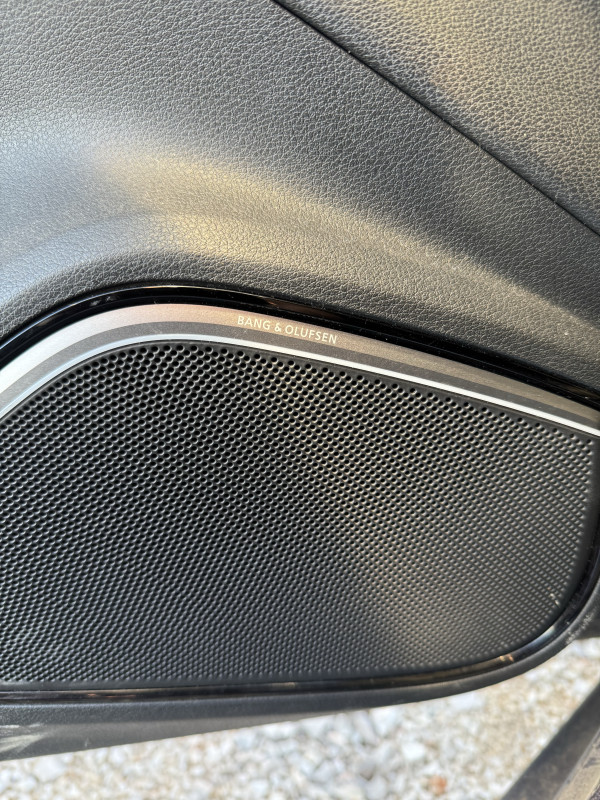Bang i olufsen ozvucenje audi a3 coupe 2015 zvucnici
