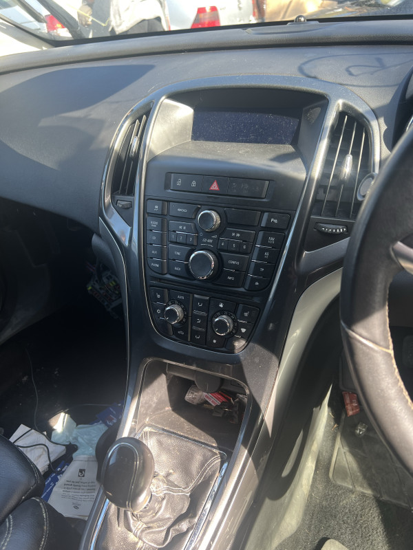 Astra j 2013 dijelovi 2.0 cdti elite full koza djelovi