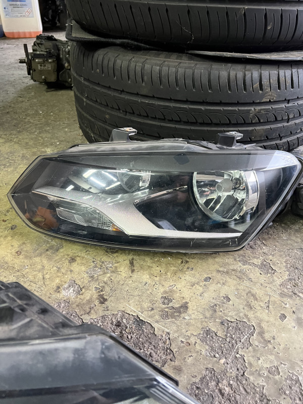 Far farovi lijevi desni polo 6r 2012 halogeni oba