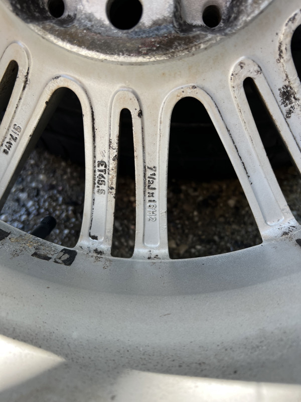 Felge i gume mercedes w212 5x112 16 gume kao novo