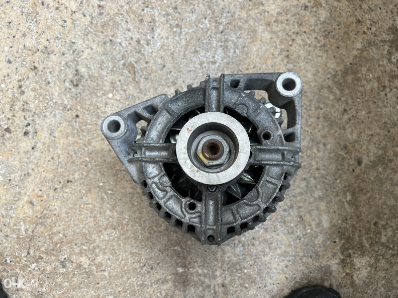 Alternator opel vectra 2.2 tdci 2004