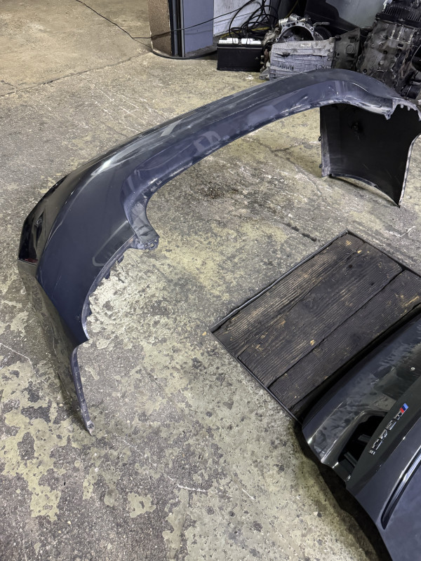 Zadnji branik bmw g20 facelift lci m340i kompletan original