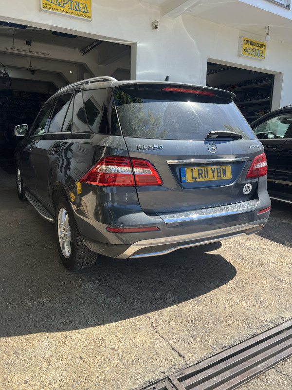 Mercedes ml w166 dijelovi 350 cdi 2015 djelovi led boja 755