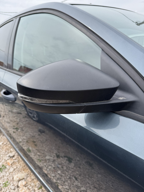 Retrovizor lijevi desni skoda octavia a7 2015