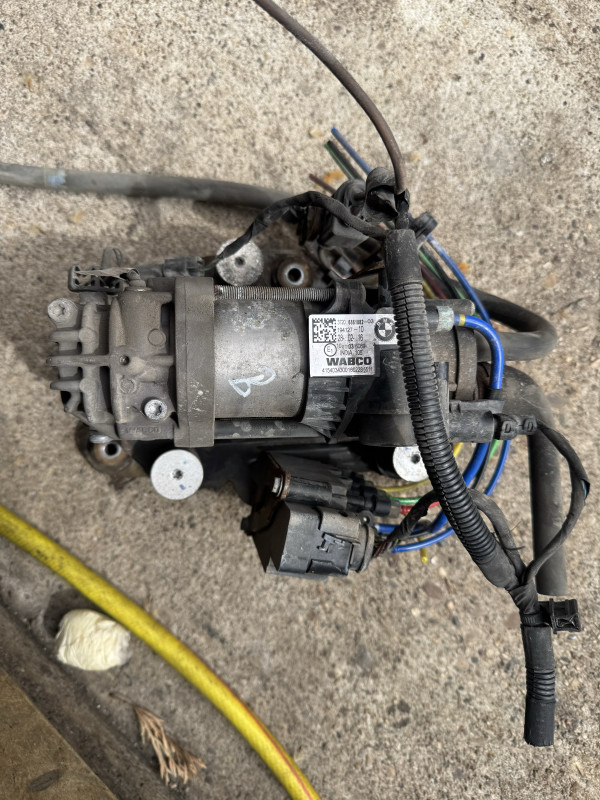 Kompresor zracnog ovjesa bmw 7 g11 g12 2019 6861882