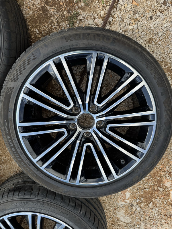 Felge i gume passat b8 b7 18 5x112 kao novo 225 45 18