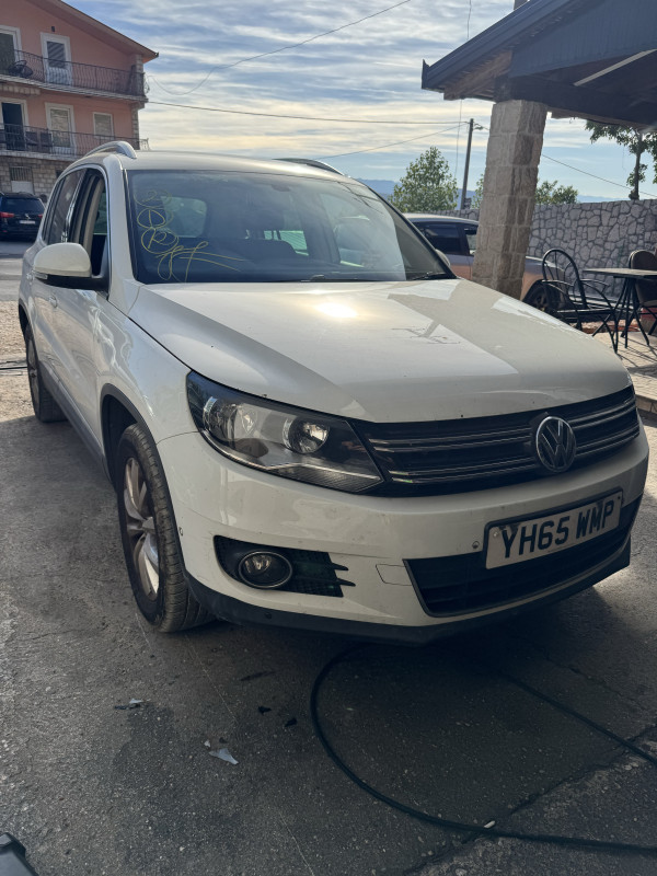 Tiguan 2015 dijelovi djelovi 2.0 tdi cuv 4x4 saltung