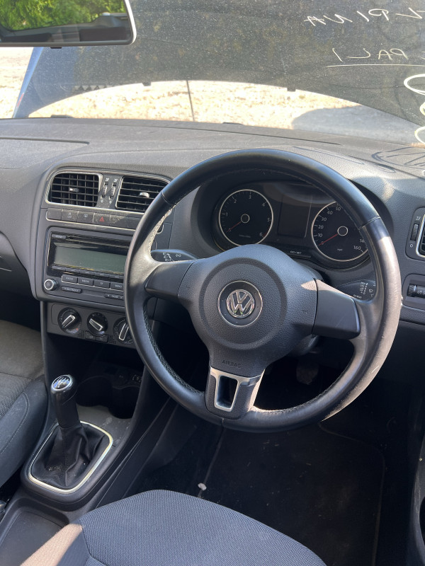Polo 6r dijelovi djelovi 1.6 tdi 2011 KAO NOV