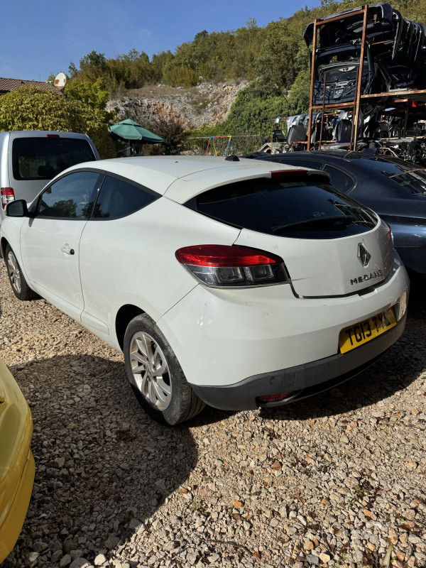 Renault megane 3 coupe dijelovi 2013 1.5 dci djelovi