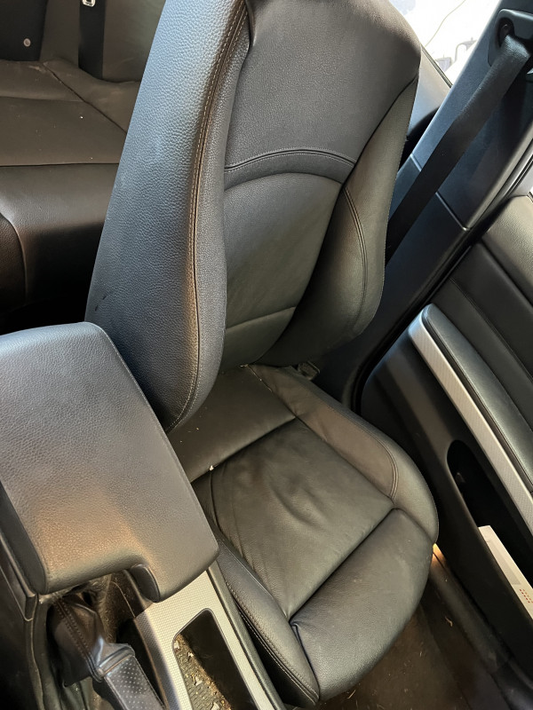 Bmw e90 dijelovi 320d 184hp 2010 m paket kao novo