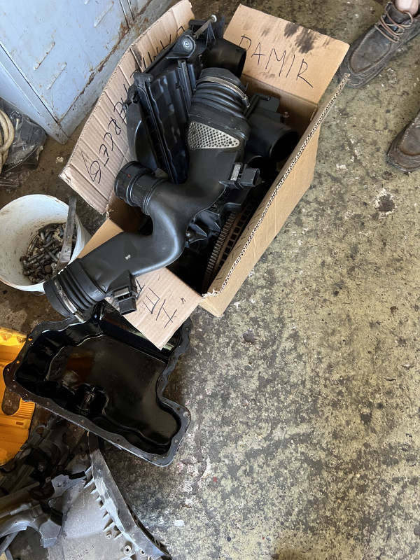 Dijelovi motora mercedes om642 v6 2007 320 280 cdi