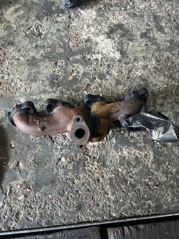 Ispusna grana izduvna audi a5 a6 a4 2.0 tdi cah caha 03L253033
