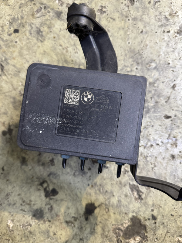 Abs modul pumpa bmw f30 f20 6868638