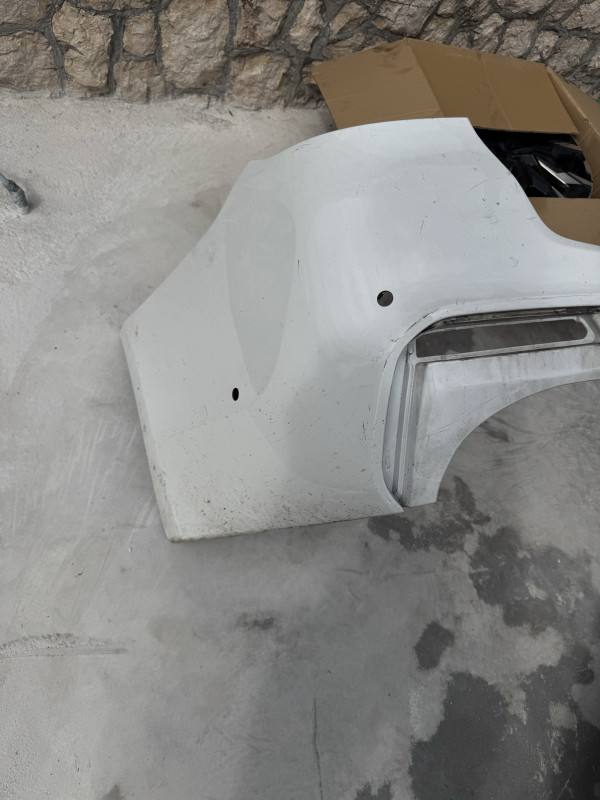 Zadnj branik bmw 5 g30 g31 karavan m paket 2020