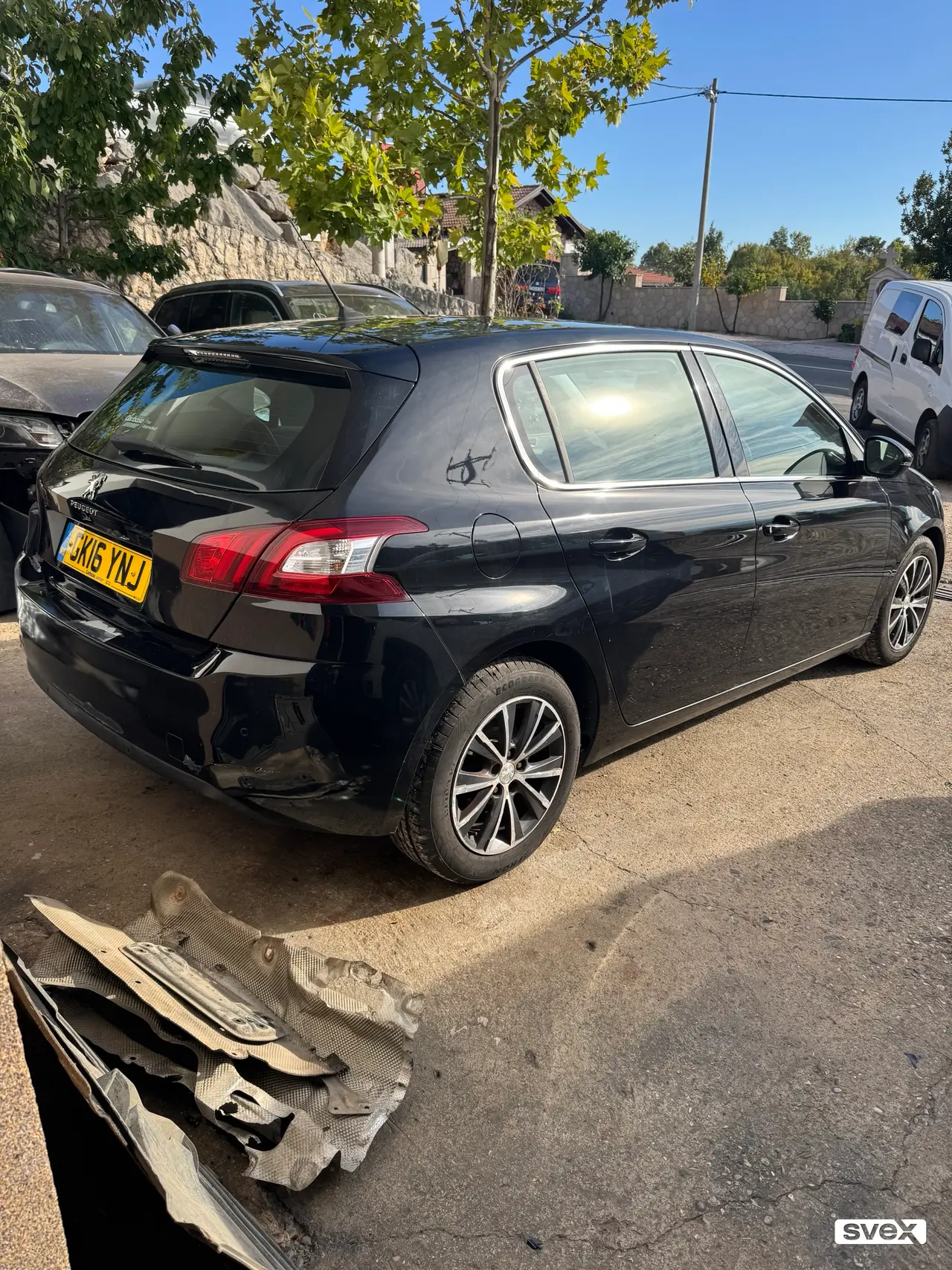 Peugeot 308 dijelovi 1.6 hdi 2016 za dijelove