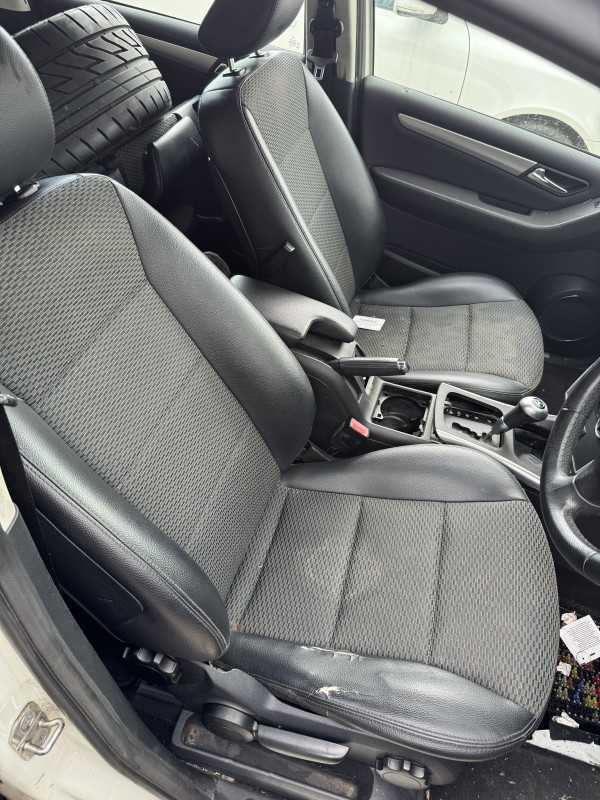 Mercedes a klasa w169 dijelovi a180 cdi facelift 2012 automatik