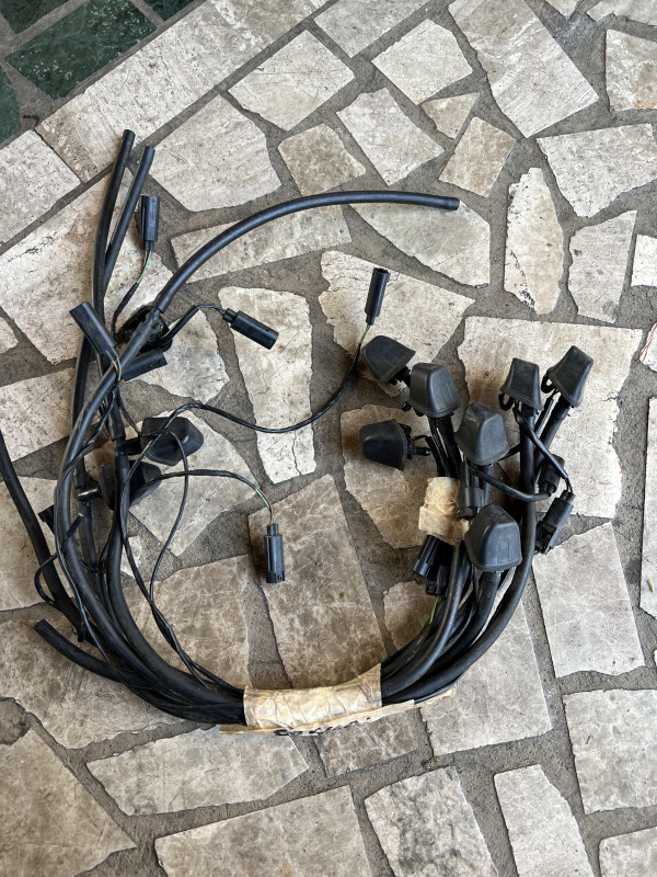 Brizgaljke prskalice haube sajbe bmw e90 vise komada