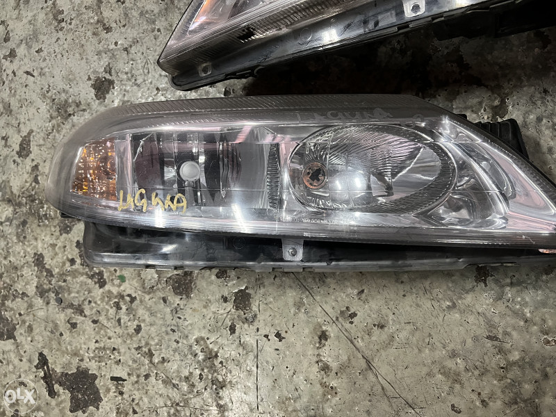 Farovi renault reno laguna 2003 oba obicni