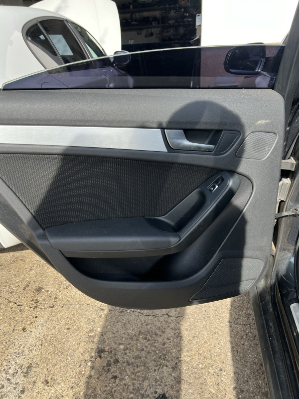 Audi a4 b8 sjedista s line koza full kao novo unutrasnjost
