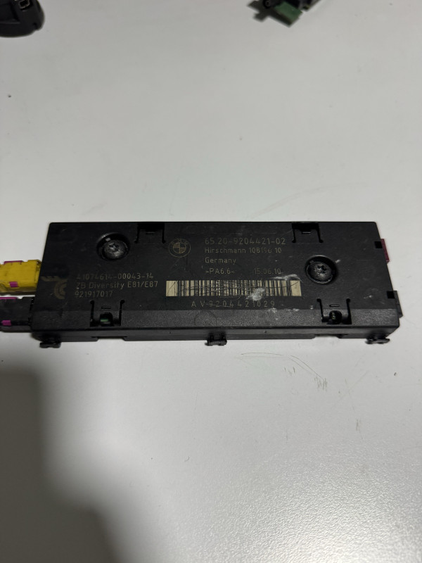 Antena bmw e87 e81 9204421