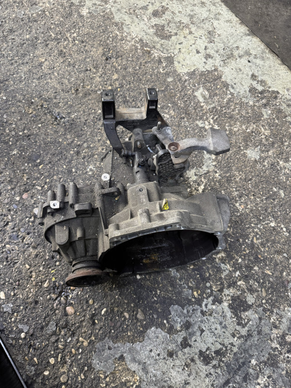 Mjenjac getriba polo skoda audi seat 1.4 tdi 2016 5 brzina