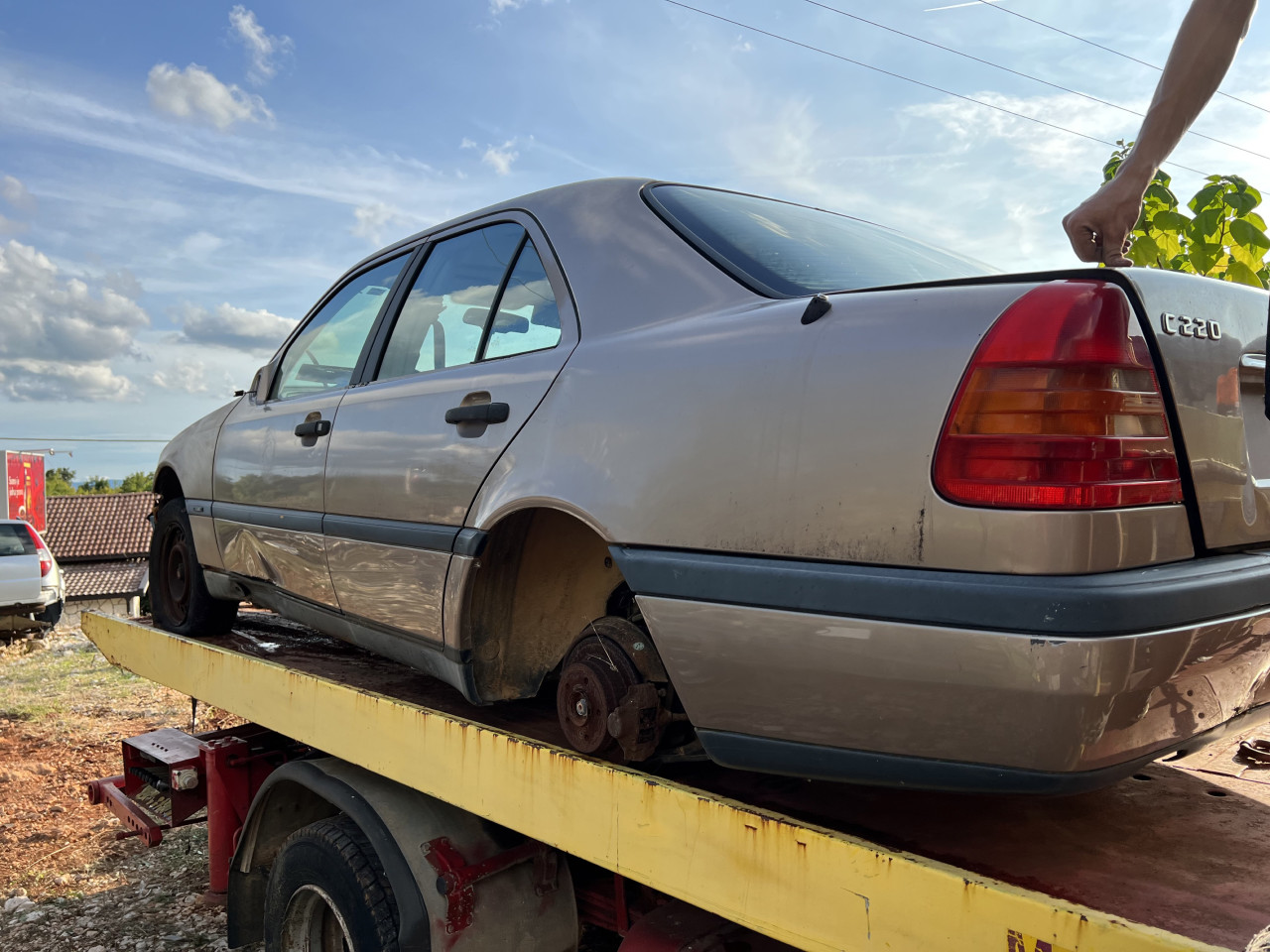 Mercedes c 220 1995 dijelovi limarija komplet