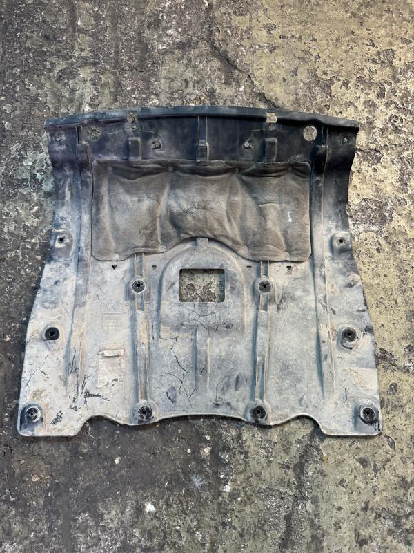 Zastita motora podna donja bmw x5 x6 x7 g05 g06 g07 7424879