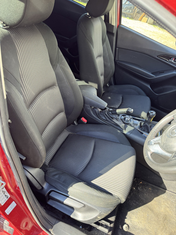 Mazda 3 2,2 skyactiv dijelovi djelovi 2015 sport