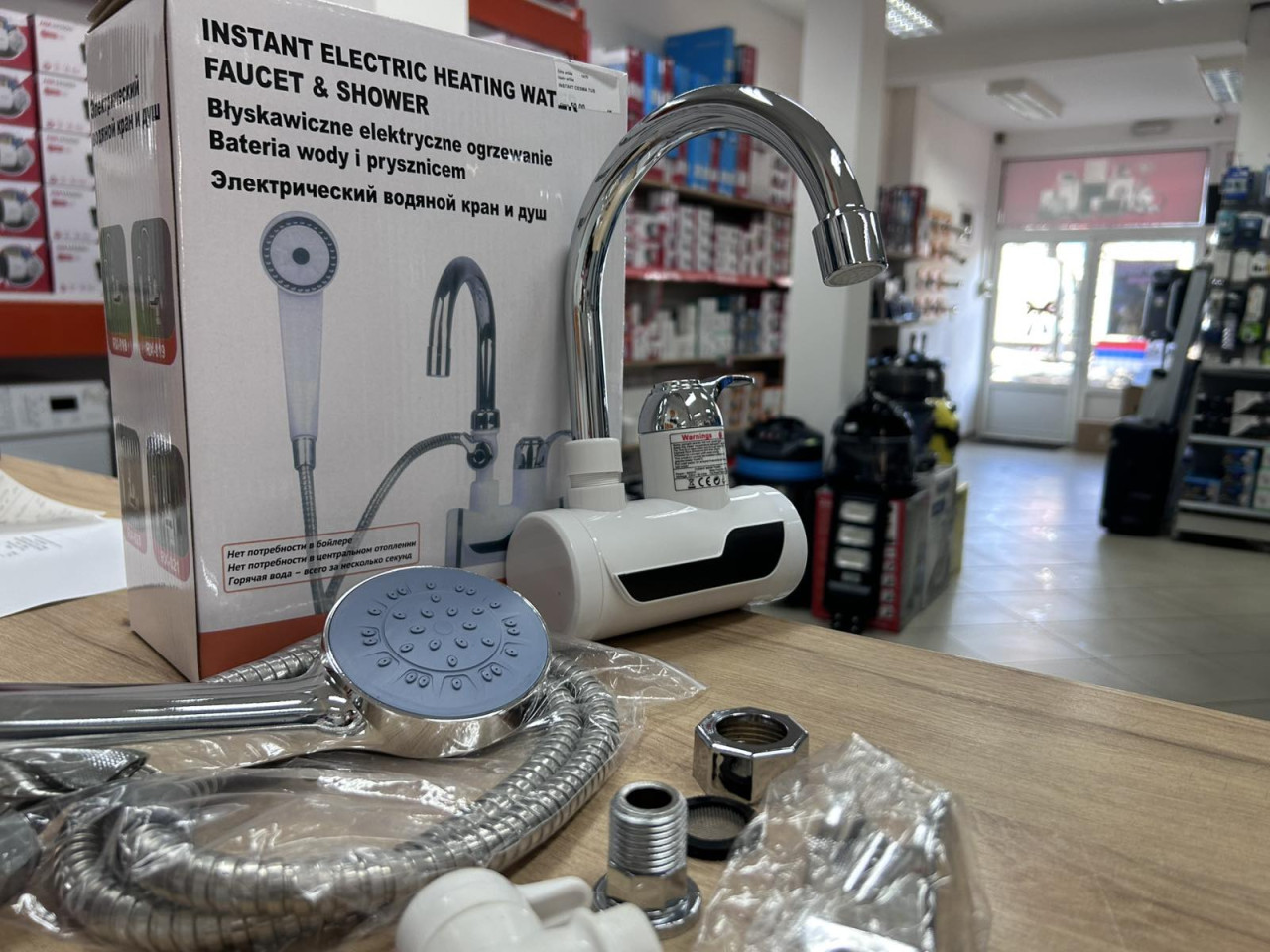 Instant električna česma s tušem