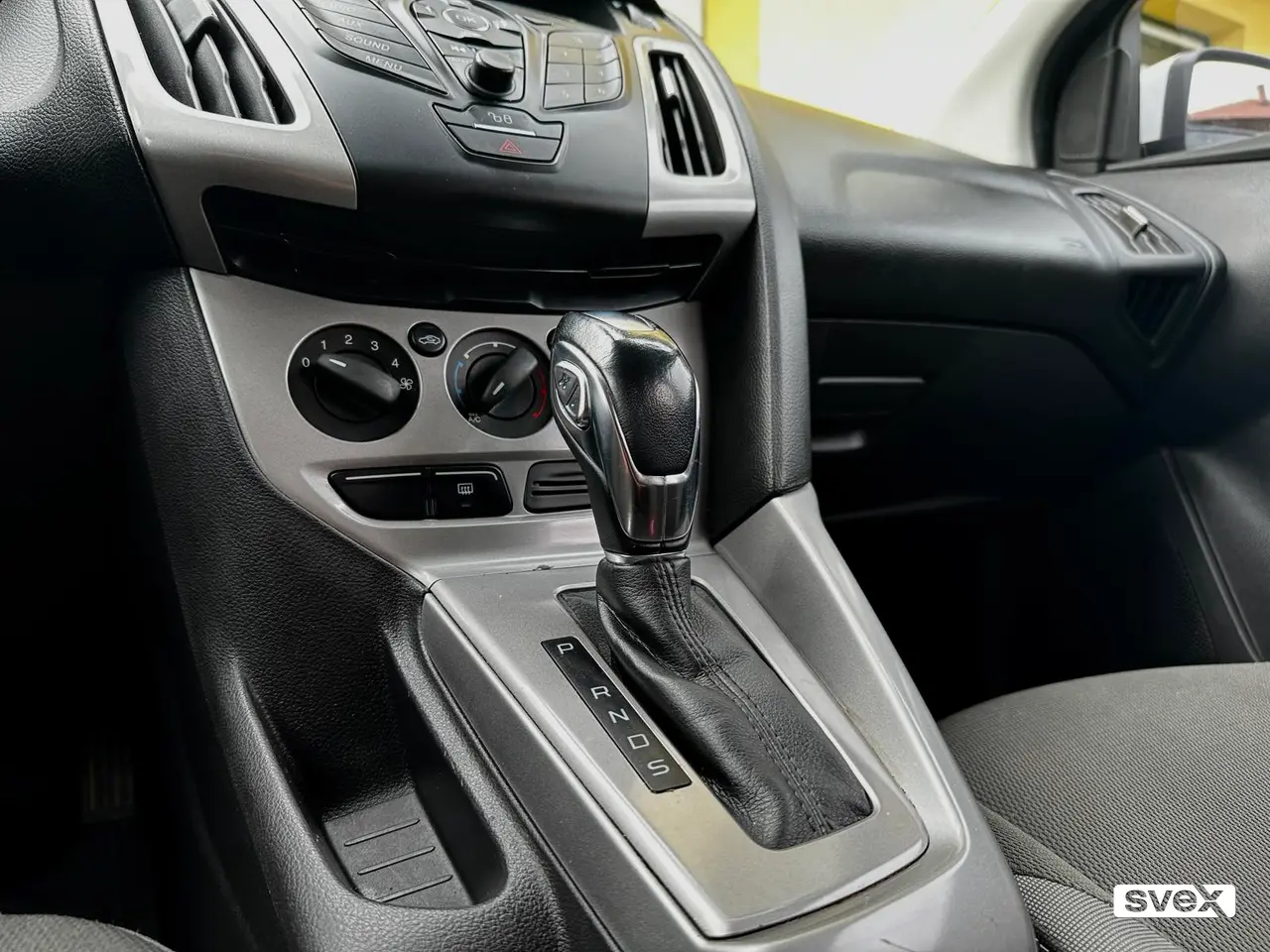 Ford Focus Karavan - Bijeli