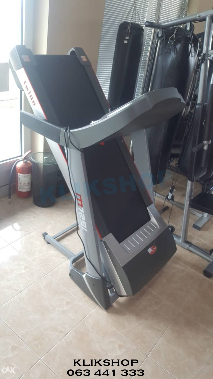 Motorizirana TRAKA ZA TRČANJE 120KG  2KS Fitness Oprema