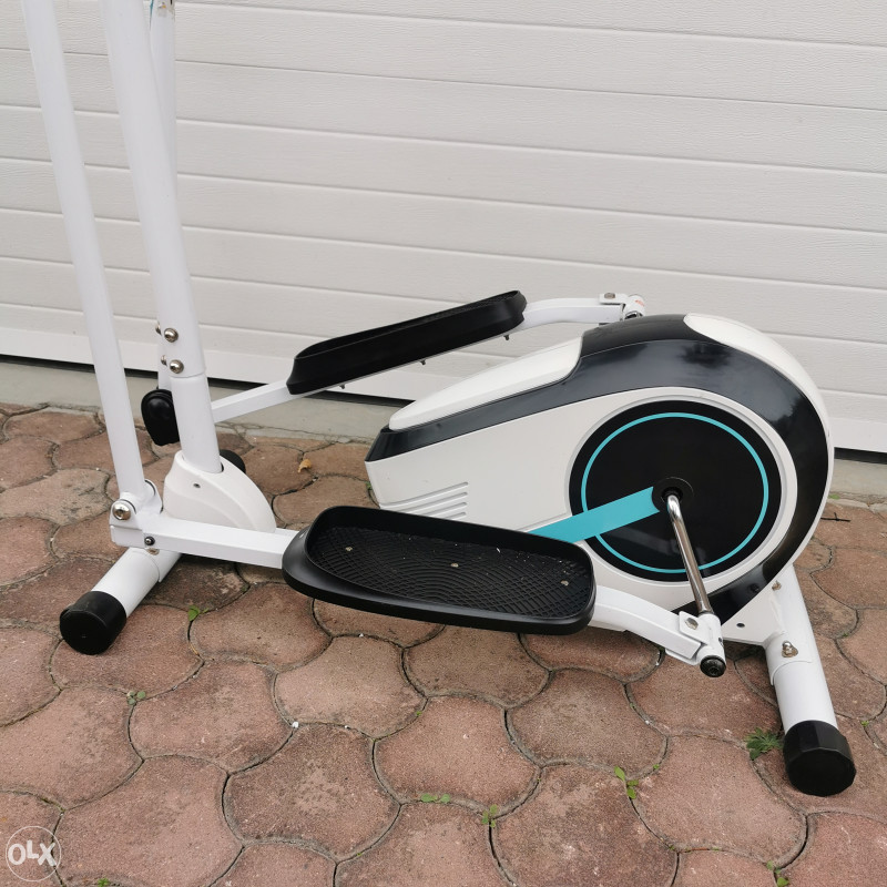 Orbitrek Steper Trenažer Fitness Steperi Orbitreci