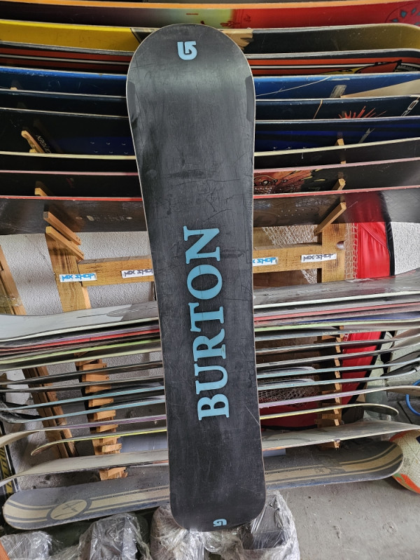 SNOWBOARD BURTON  Daska 142 cm Bord Bordovi