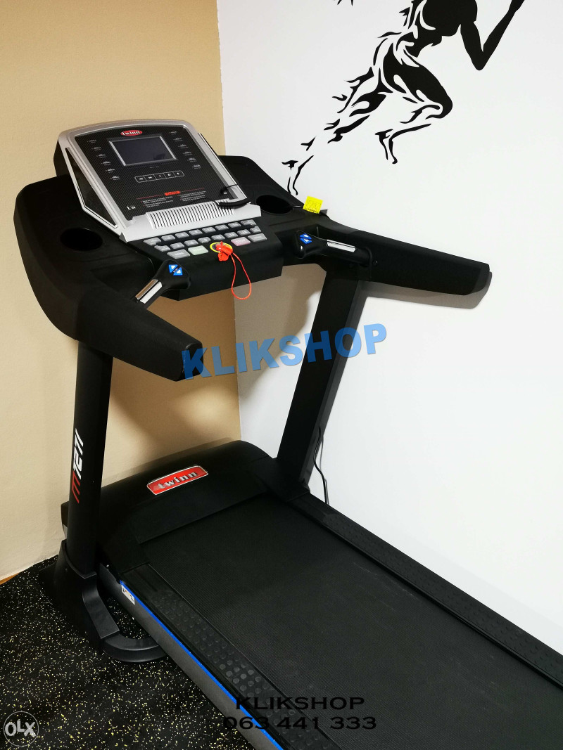 TRAKA ZA TRČANJE 140KG  2.5KS Cardio Oprema 140 kg Trake