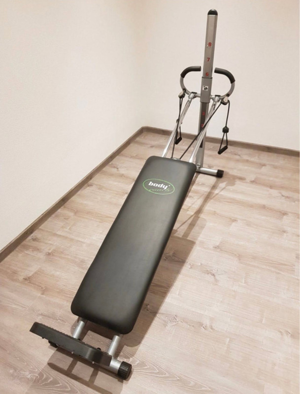 Pilates Reformer TOTAL GYM Klupa Podesiva Kućna Teretana Teretane
