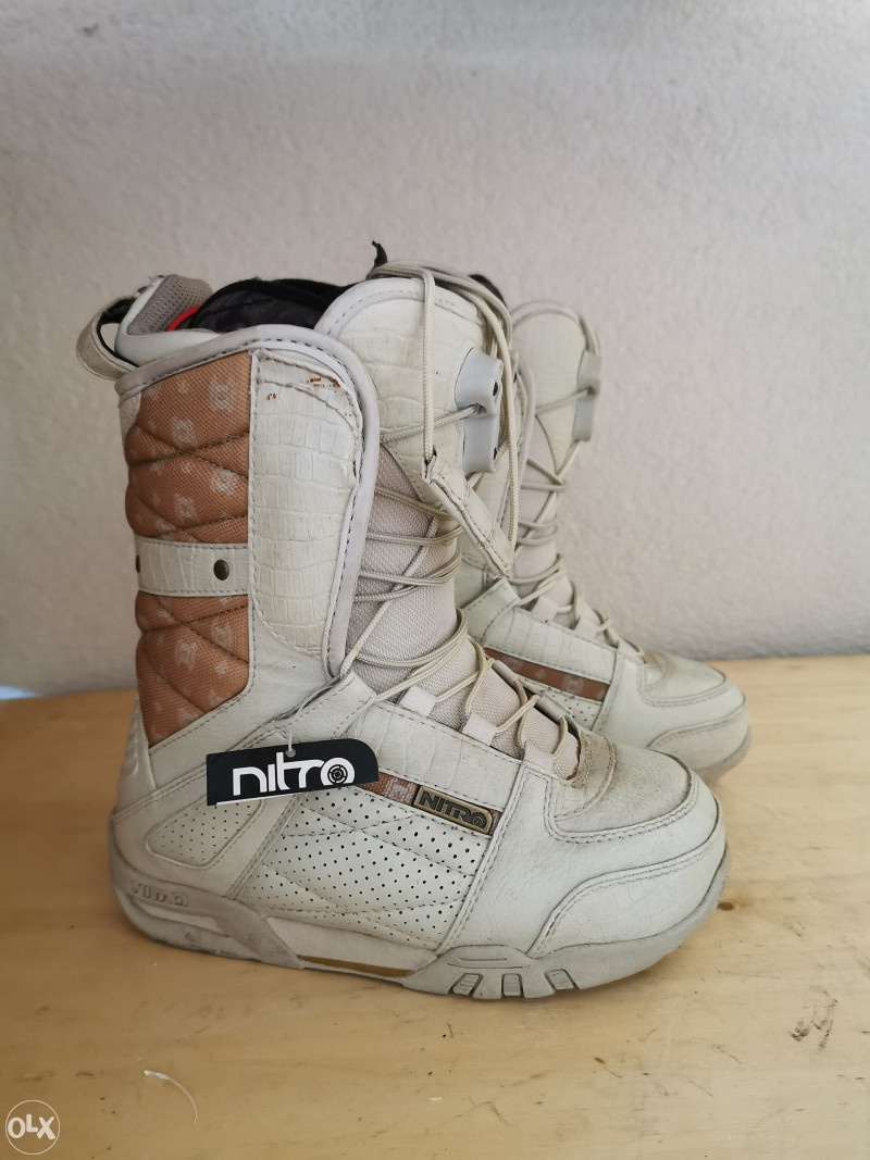 BUCE vel. 37 Snowboard Čizme Za Snijeg Board Bord Buca