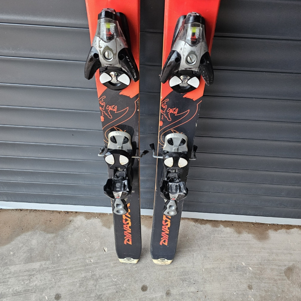 Skije 158 cm Oprema Za Snijeg Zimska Skijanje 158cm
