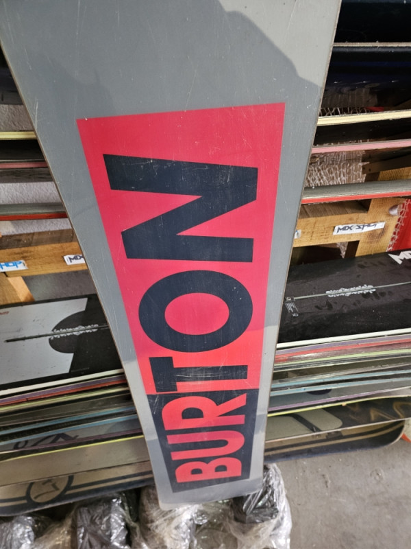 BURTON SNOWBOARD Daska 144 cm Bord Bordovi 144cm