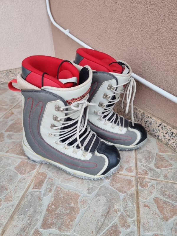 BUCE vel. 45 Snowboard Čizme Za Snijeg Board Bord Buca 45