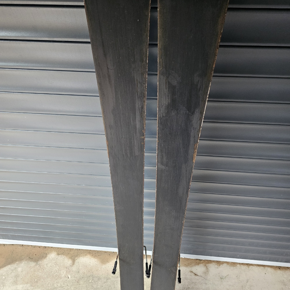 K2 Skije 165 cm Oprema Za Snijeg Zimska Skijanje 165cm