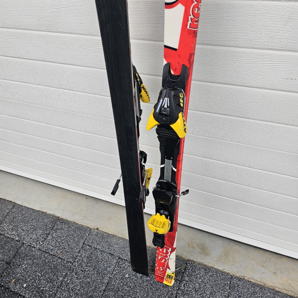 Atomic RACE Skije 165 cm Oprema Za Snijeg Zimska Skijanje 165cm
