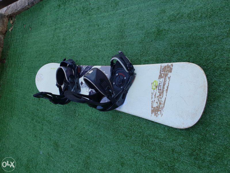 Escape SNOWBOARD Daska Vezovi 133 cm Bord Bordovi Vez