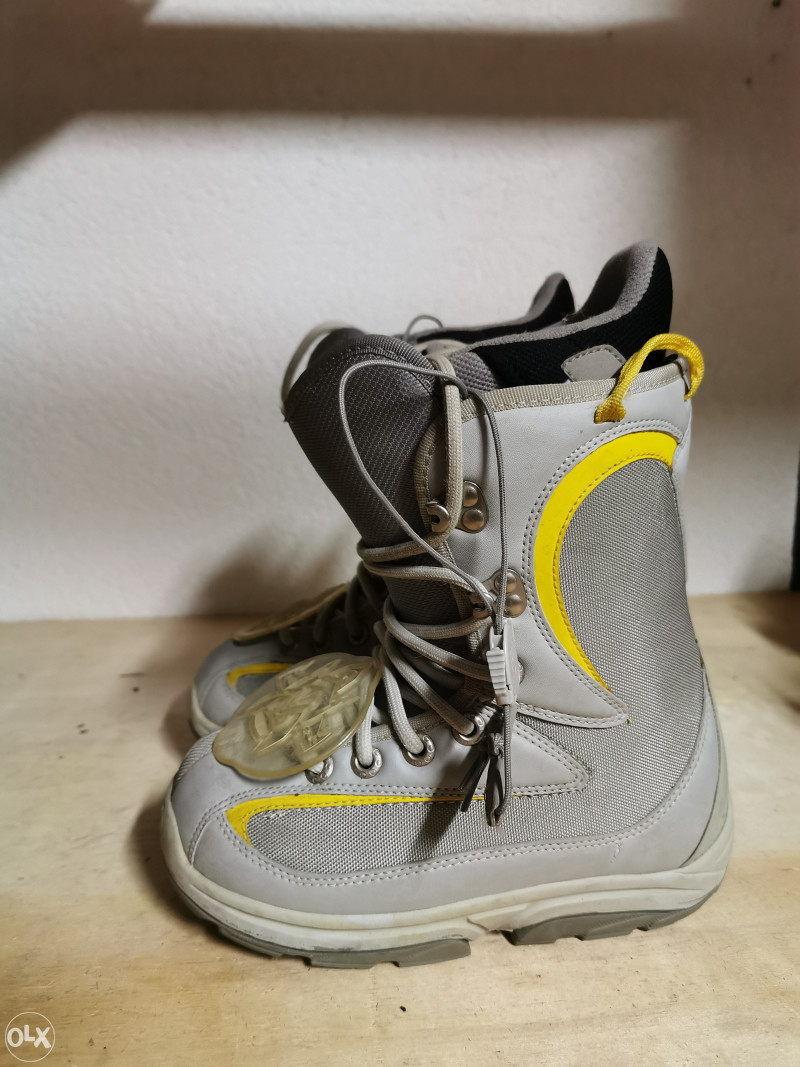 BUCE vel. 34 Snowboard Čizme Za Snijeg Board Bord Buca