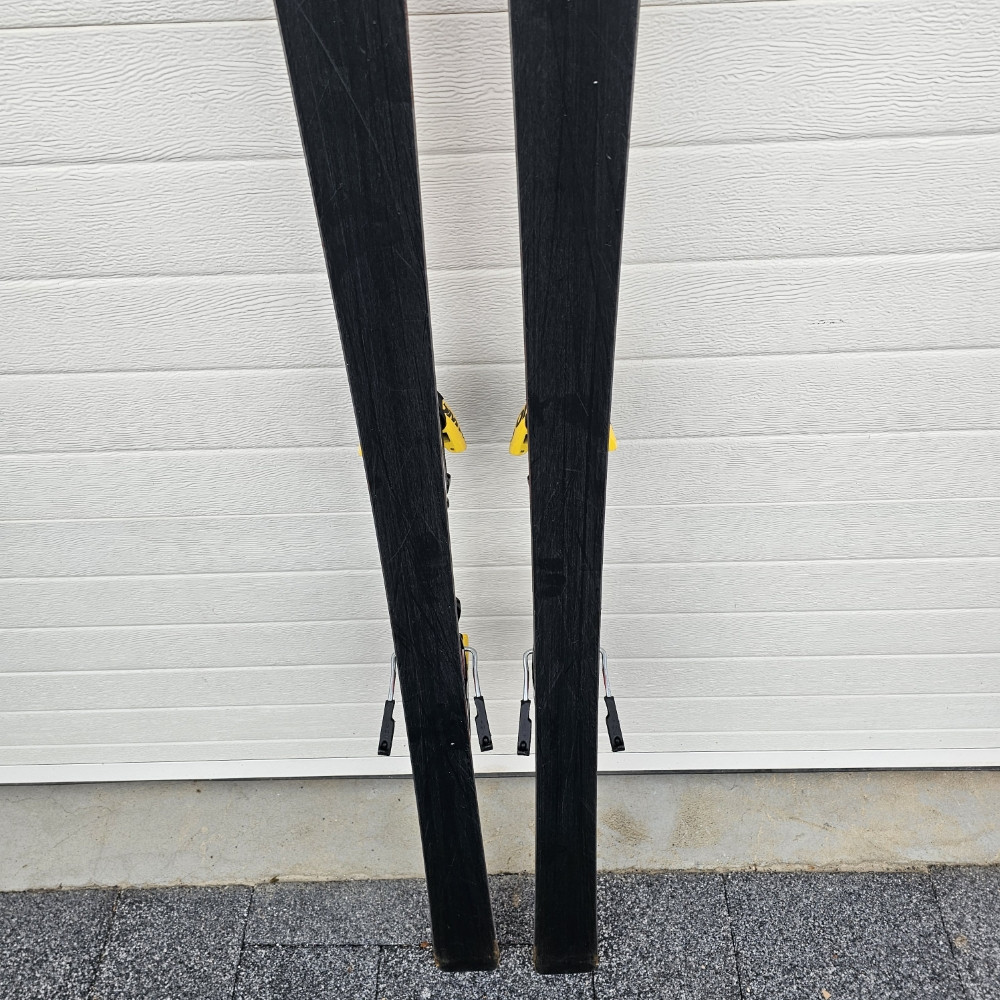 Atomic RACE Skije 165 cm Oprema Za Snijeg Zimska Skijanje 165cm